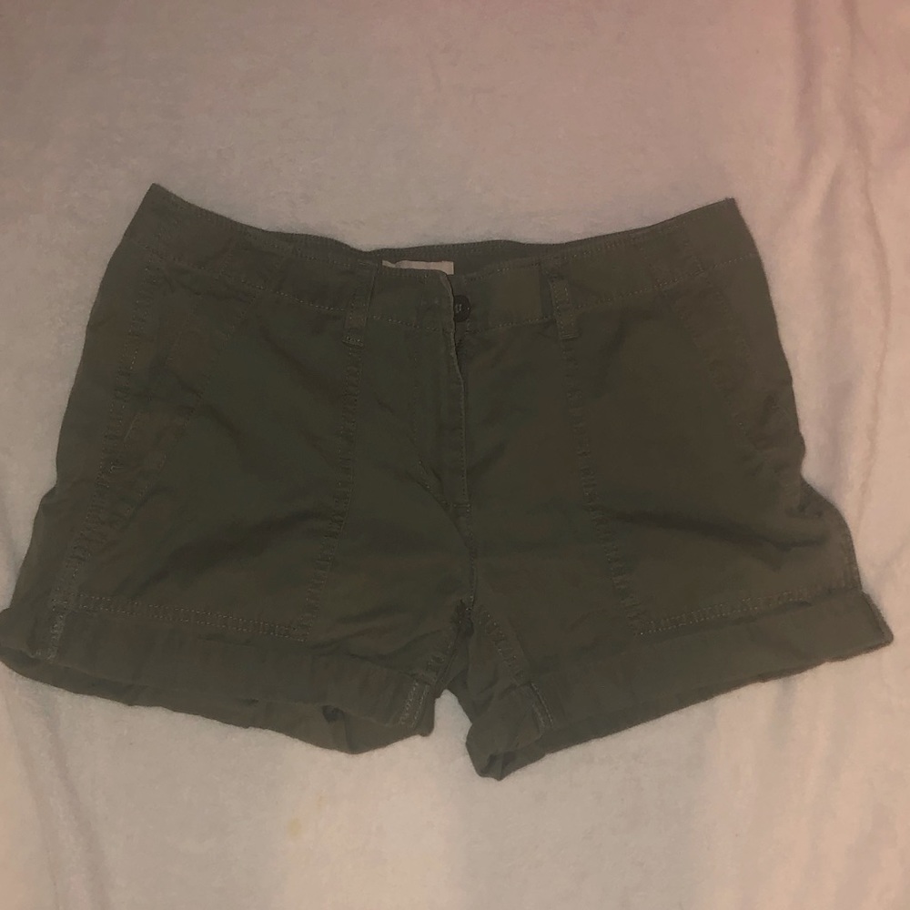 The perfect chic camping shorts!